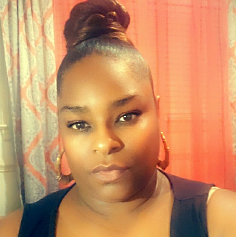 Meet your Posher, Latanya